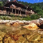 Kadir's Tree Hostel *