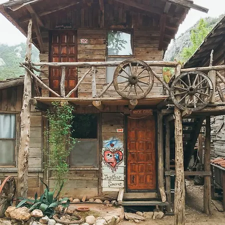 Albergue Kadir's Tree *